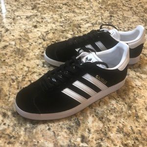 Adidas gazelle sneakers